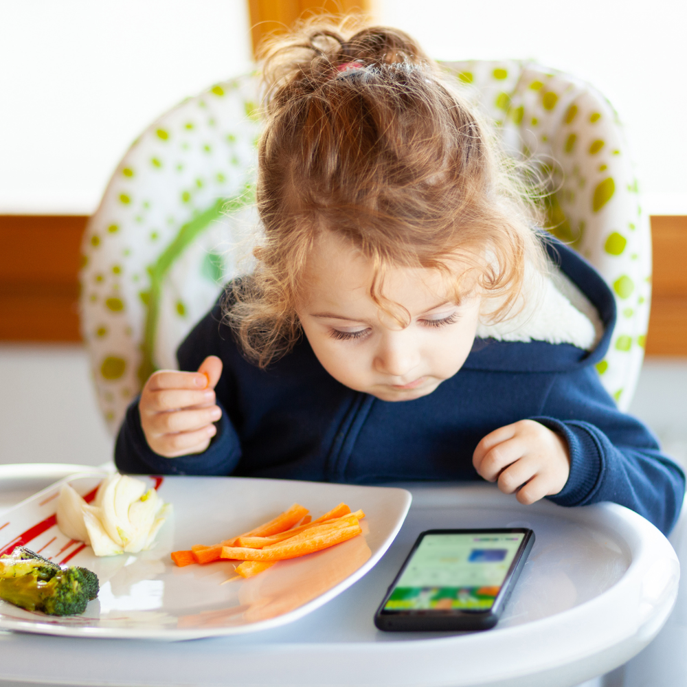 mealtimes & screens